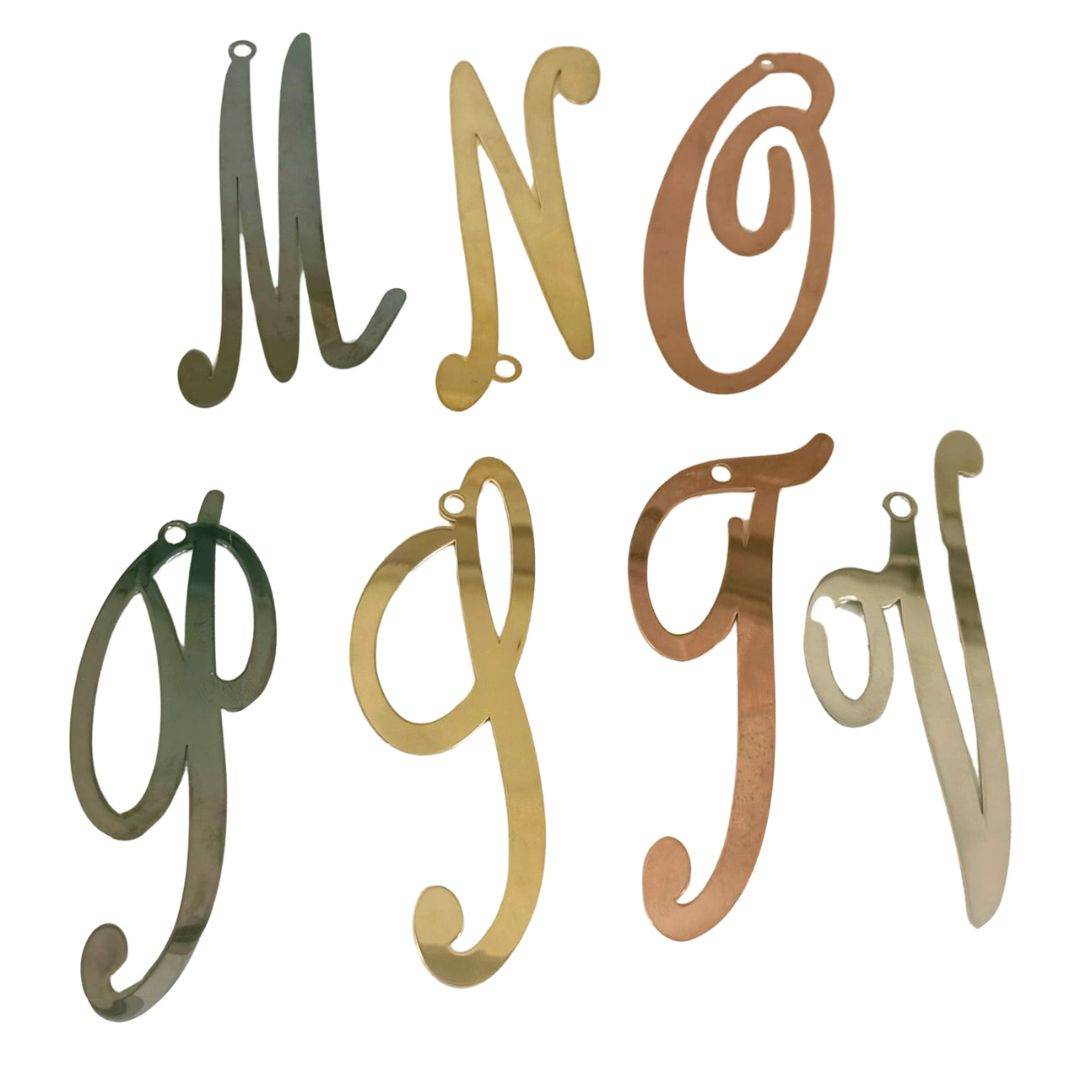 Orecchino cerchio Lettera - OR795 - Spadarella Gioielli