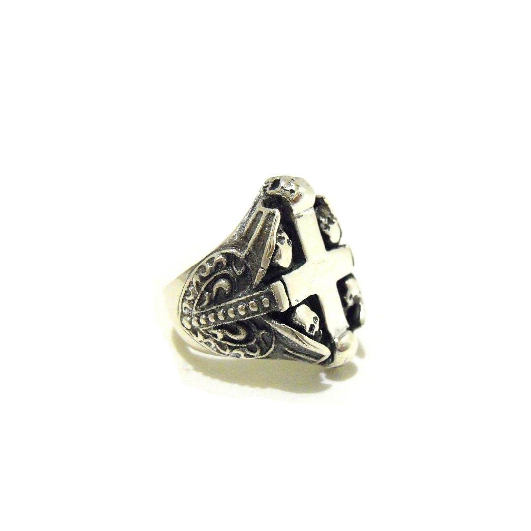 Anello croce e teschi - AN407 - Spadarella Gioielli