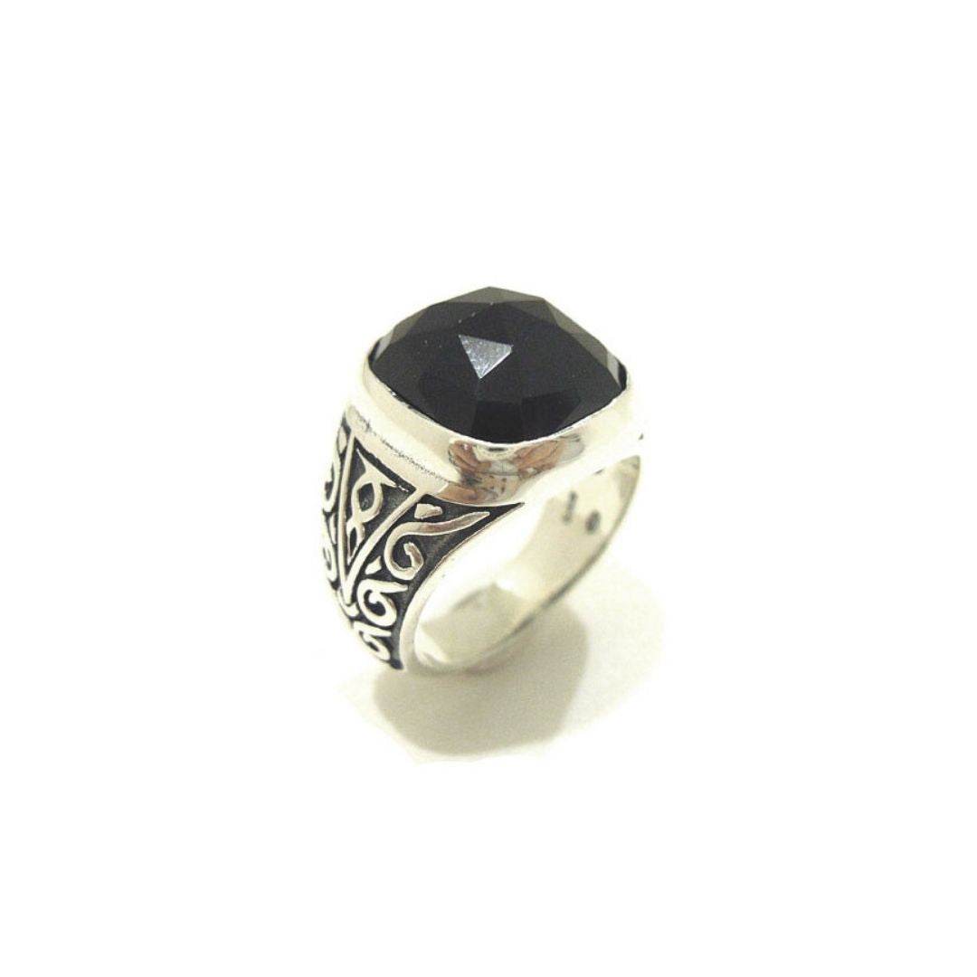 Anello con pietra - AN556 - Spadarella Gioielli