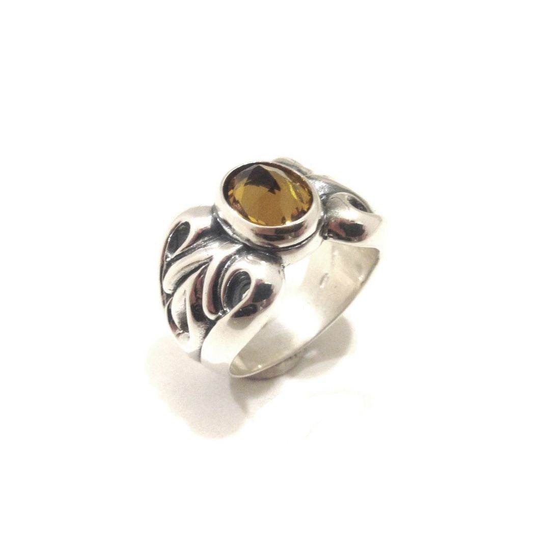 Anello con pietra - AN635 - Spadarella Gioielli