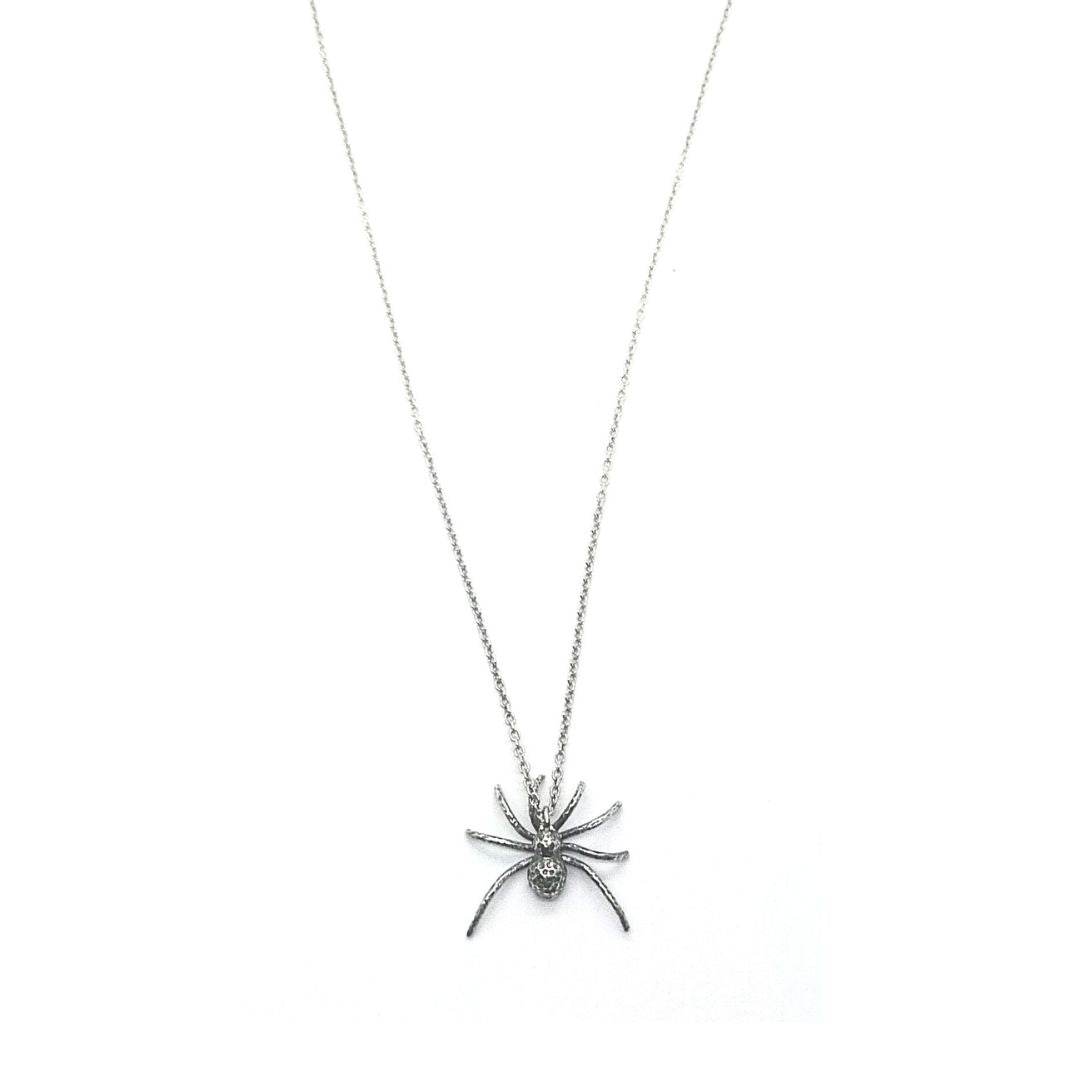 Collana di perline a forma di ragno avvolta in filo metallico: gioielli gotici fatti a mano per Halloween - Italia Collana di perline a forma di ragno avvolta in filo metallico: gioielli gotici fatti a mano per Halloween - Italia
