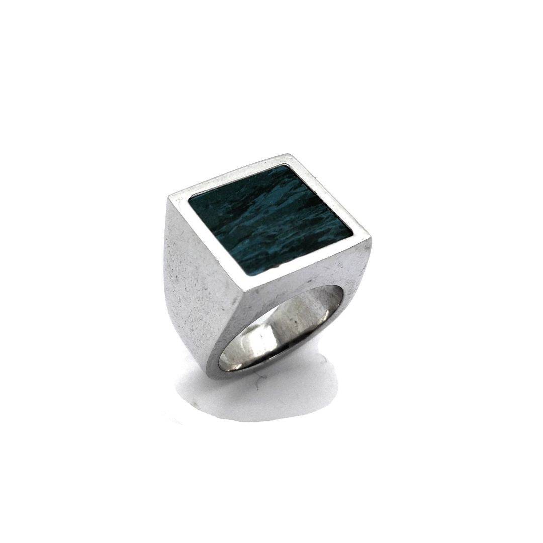 Anello con pietra quadrata - PSAN108 - Spadarella Gioielli