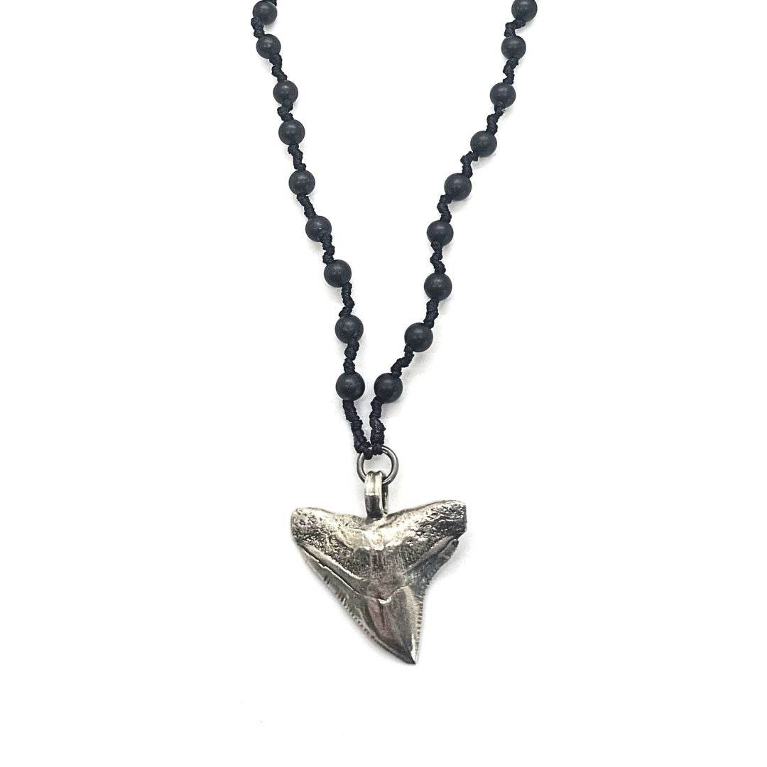 Collana Ciondolo Dente di Squalo 100% Alluminio Collana Ciondolo Dente di Squalo 100% Alluminio