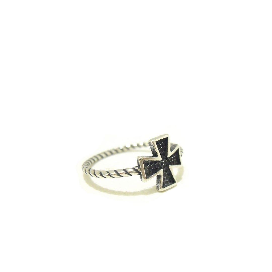 Maltese Cross Wedding Ring - AN549