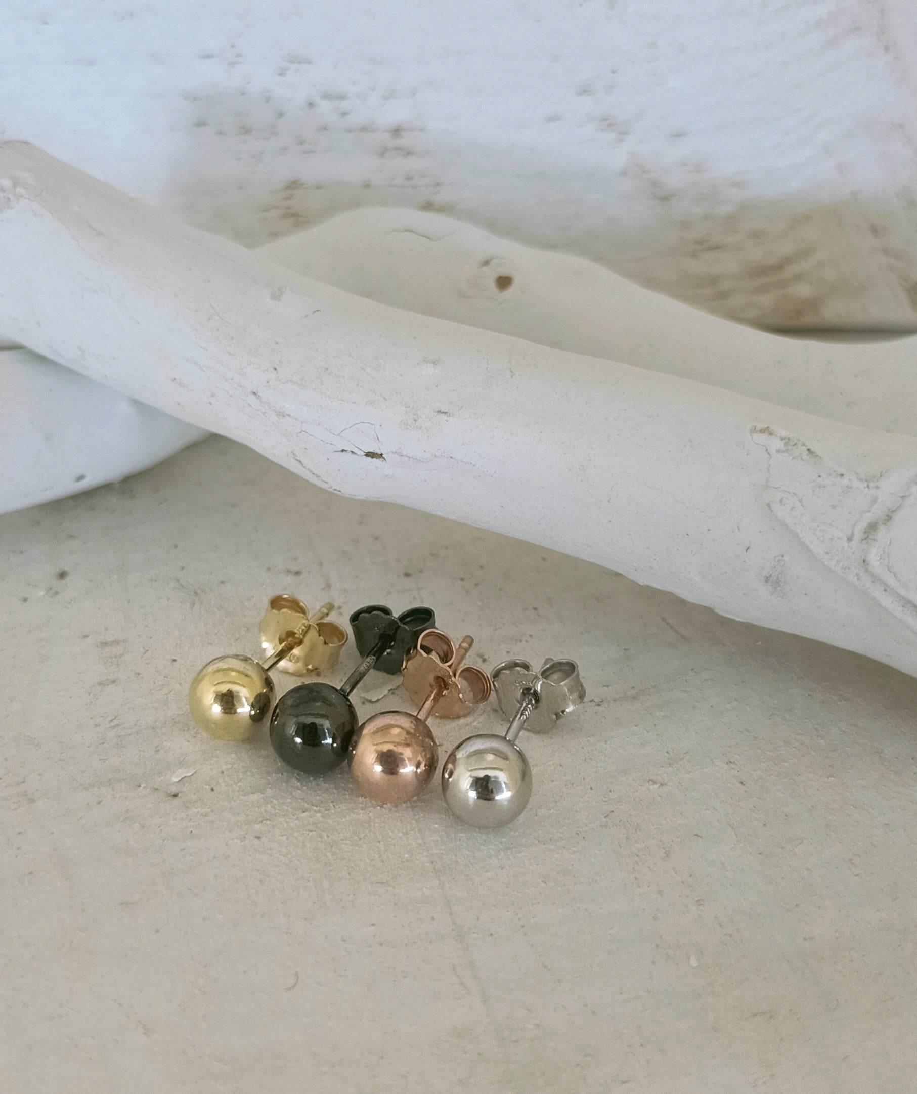 Orecchini A Sfera In Argento Sterling 925 | Pallina Liscia 8 Mm | Classici Orecchini Rotondi A Perno | Gioielli Semplici Ed Eleganti Per Ogni Occasione